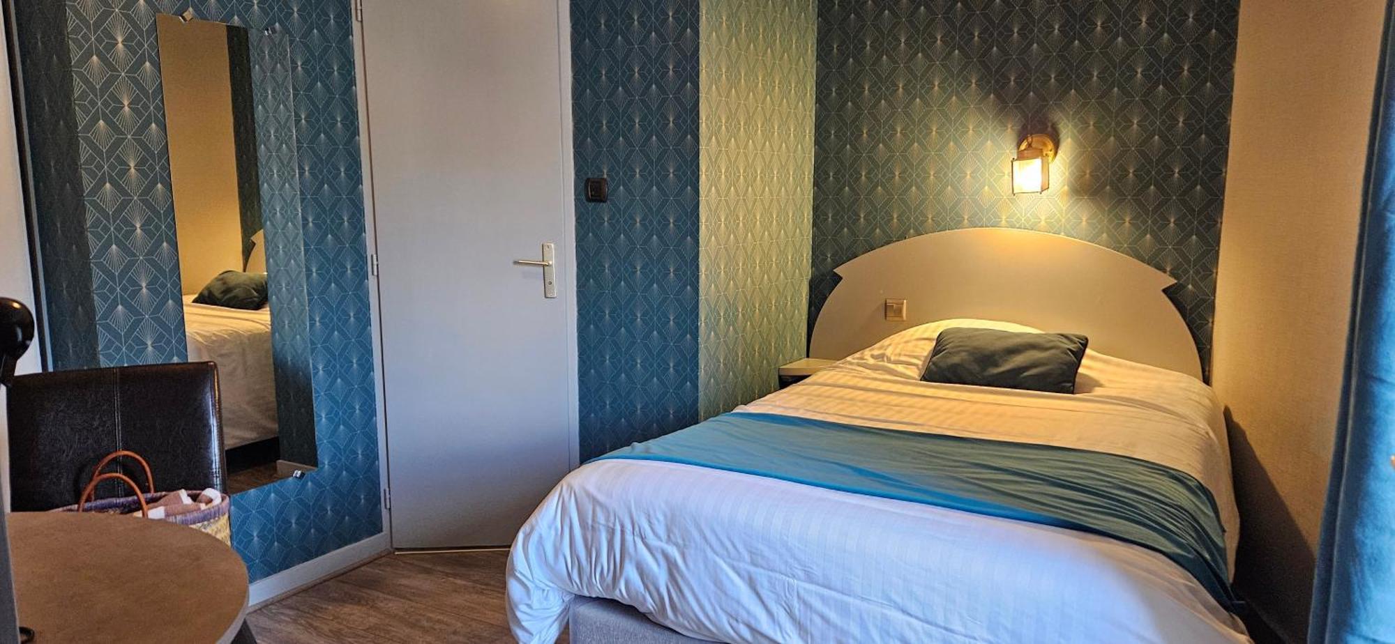 Logis Restaurant De La Poste Hotel 3*
